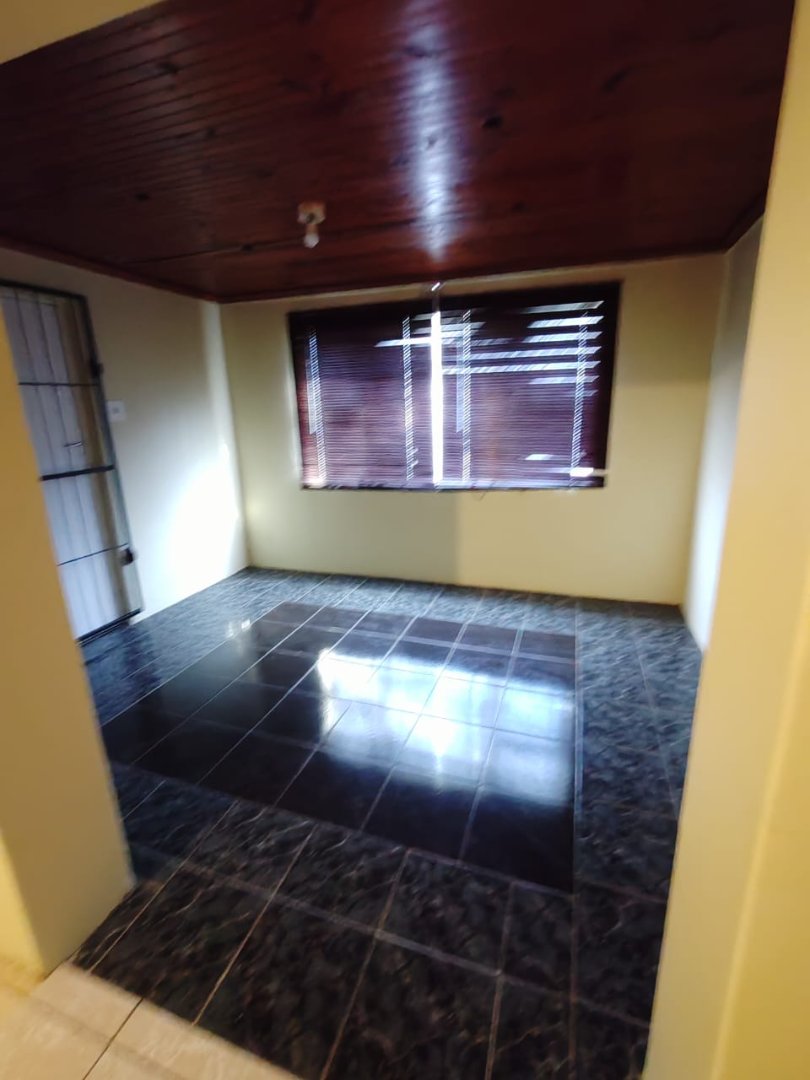 4 Bedroom Property for Sale in Eastridge Western Cape